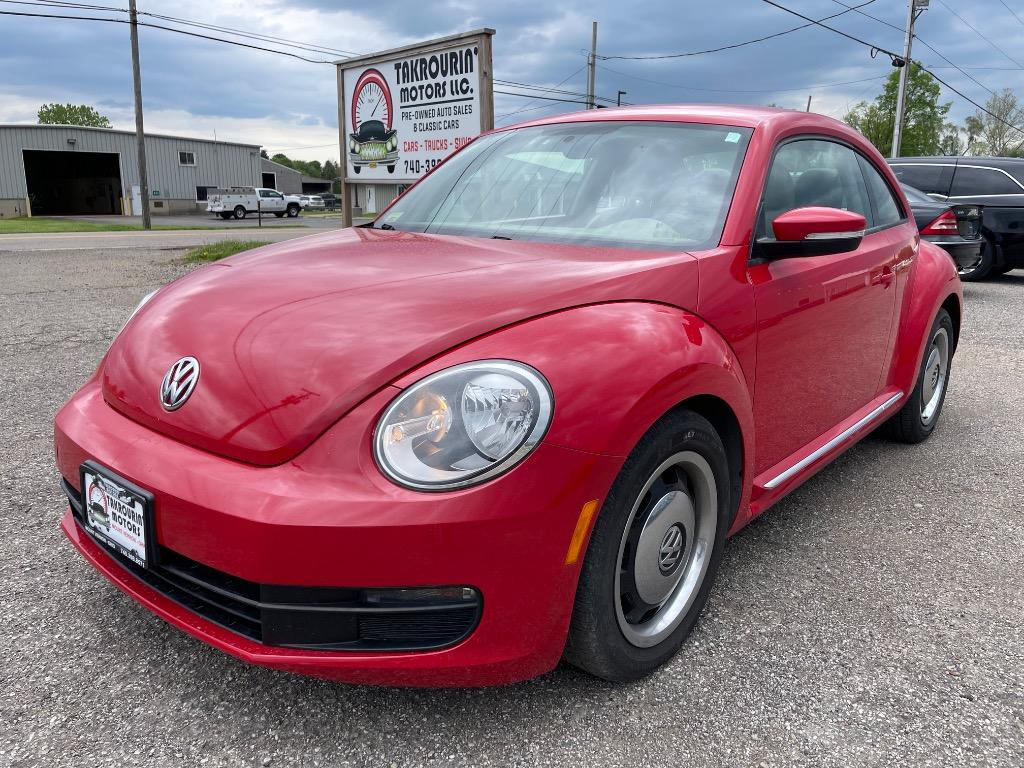 2013 Volkswagen Beetle 2.5L Auto's photo