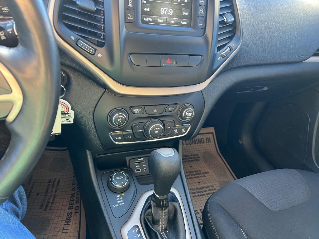 Photo 17